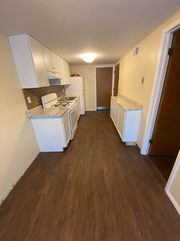 1297 Reavis Barracks Rd Unit 5, St. Louis, MO 63125 Room for Rent in