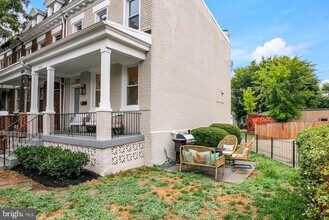 Building Photo - 4023 New Hampshire Ave NW