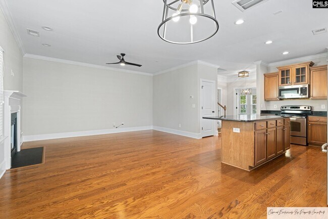 Building Photo - 749 Moonsail Cir