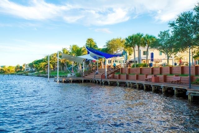 Foto del edificio - 800 NW Fork Rd