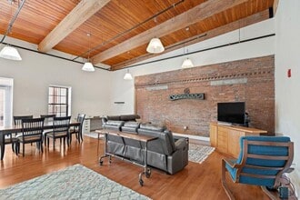 Building Photo - 4 Powder Mill Square
