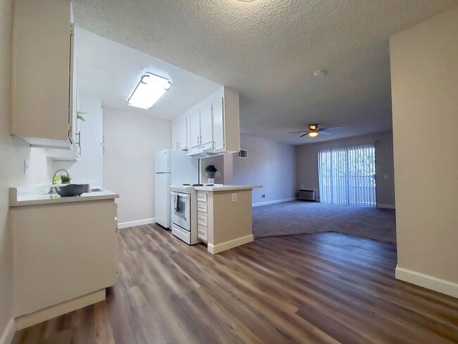 Interior Photo - Parklane Apartments