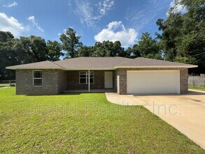 Building Photo - 6217 Fox Run St