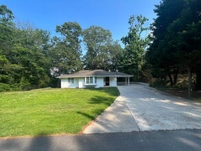 Building Photo - 3923 Fraser Cir