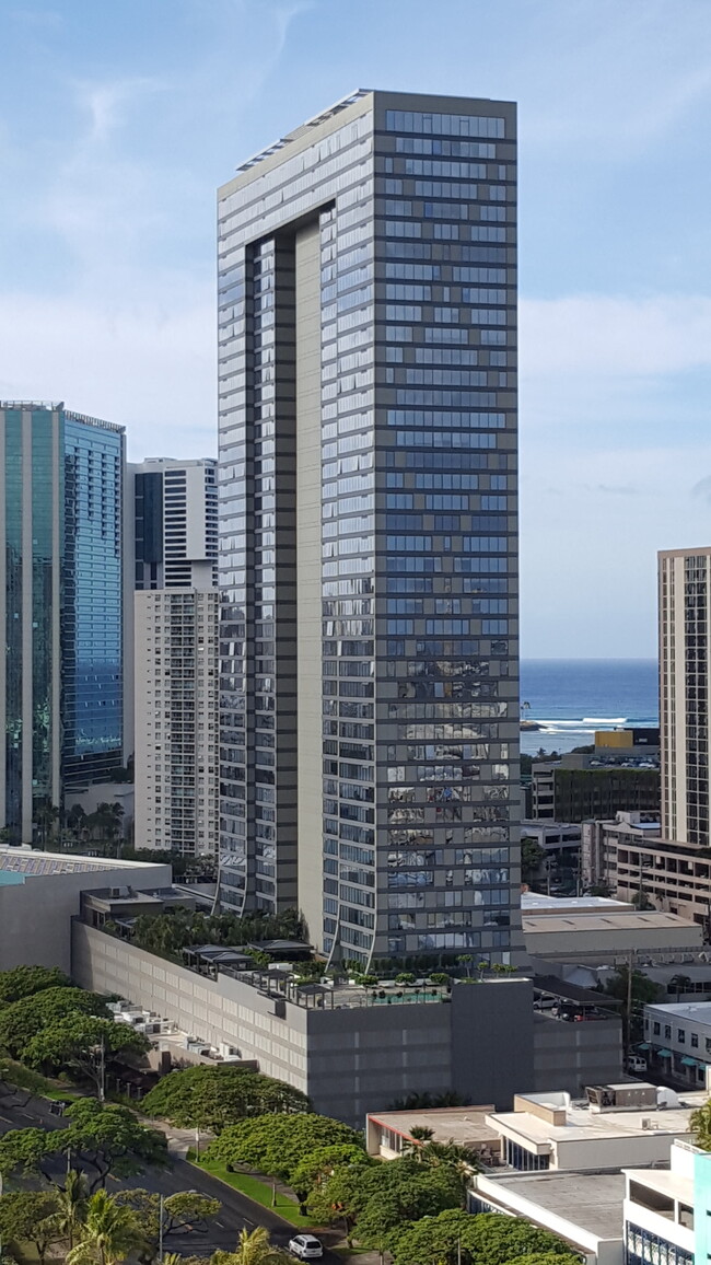 Building Photo - 1009 Kapiolani Blvd