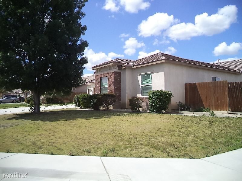 Primary Photo - 5014 Ventana Canyon Dr
