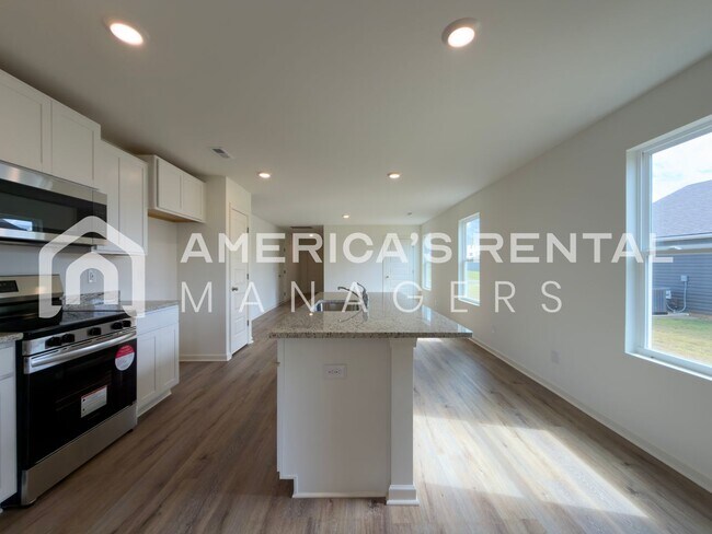 Foto del edificio - HOLIDAY MOVE IN SPECIAL! New Construction ...