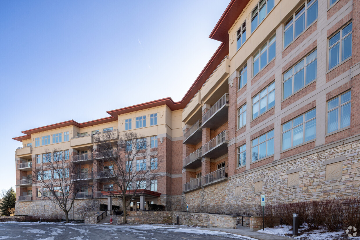 Building Photo - Prairie Park Condos