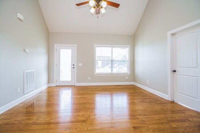 Foto del edificio - 1067 Windtree Trace
