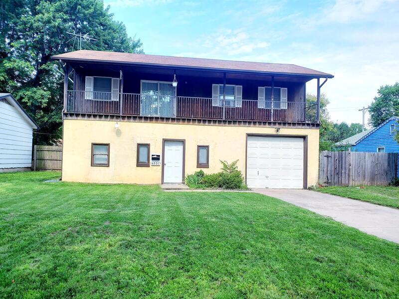 Foto principal - 4557 S Oak Ave