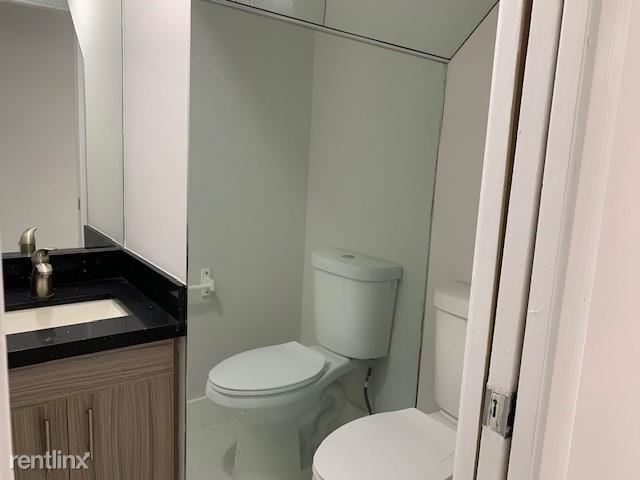 Building Photo - 3 br, 2.5 bath Townhome - 546 NW 98th Ave