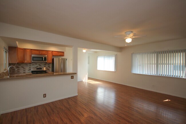 Foto del edificio - 317 Milford St