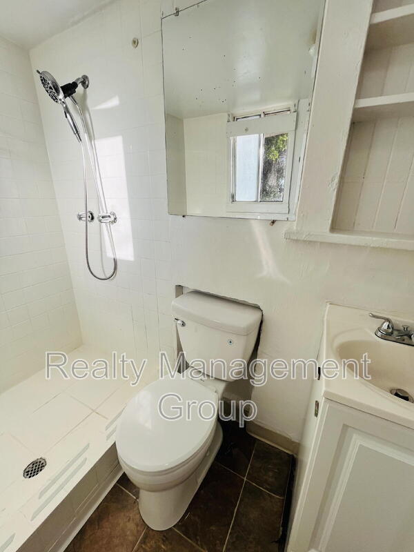 Foto del edificio - 2014 Earl St