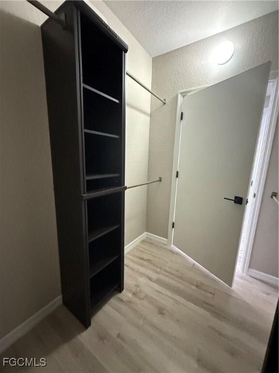 Foto del edificio - 8358 Bernwood Cove Loop