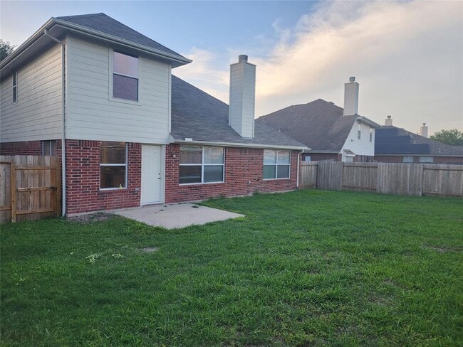Foto del edificio - 16535 Great Oaks Glen Dr