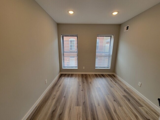 Foto del edificio - 715 N Duncan St