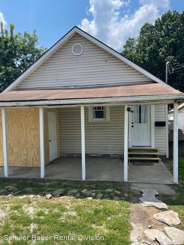 1 br, 1 bath House 518 East 6th St. House Rental in New Albany, IN