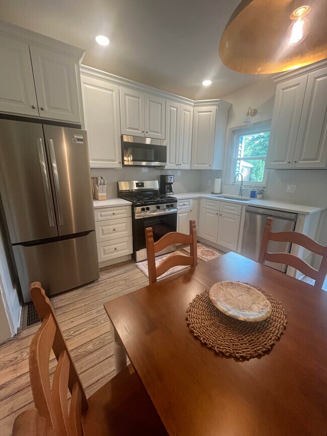 Foto del edificio - 406 W Front St