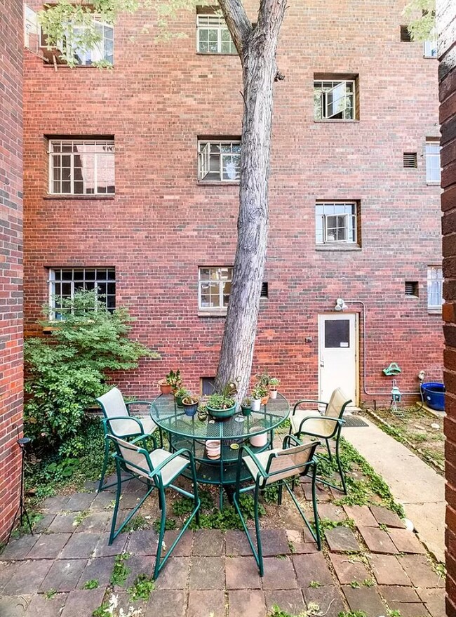 Foto del edificio - 1410 Vine St