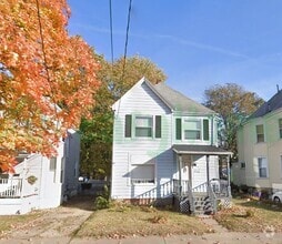 Building Photo - 831 W Russell St