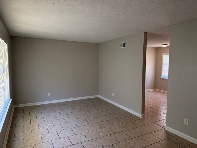 Foto del edificio - 72 Briarcliff Dr