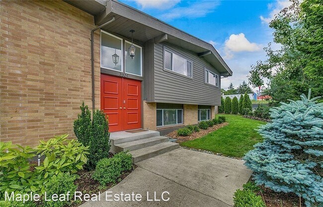 Foto del edificio - 6 br, 3 bath House - 3509 NE 148th St