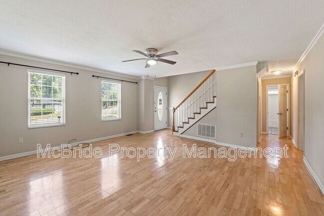 Building Photo - 3358 Tanglewood Dr