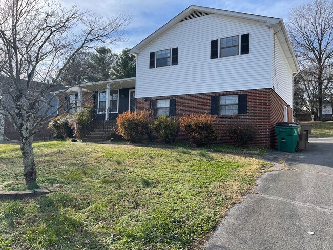 Foto del edificio - Newly Renovated Home in South Nash!