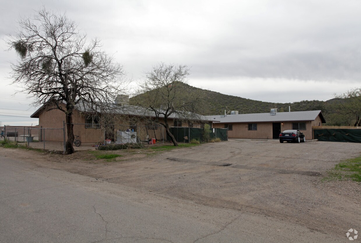 Foto del edificio - 460 S Melwood Ave