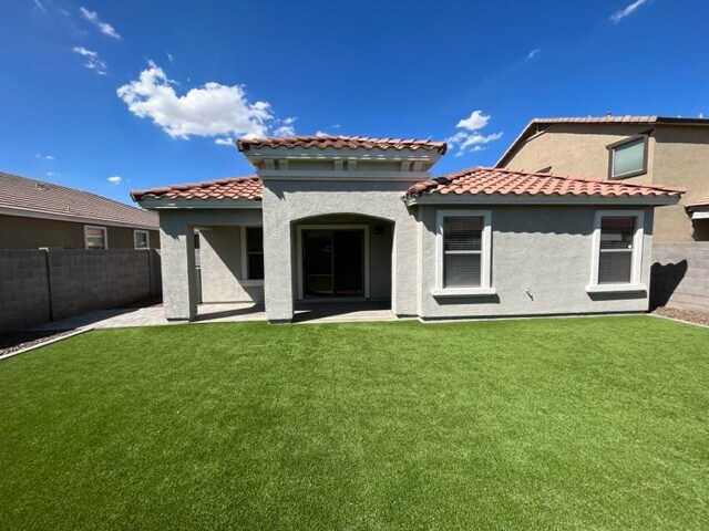 Foto del edificio - 3557 E Terrace Ave