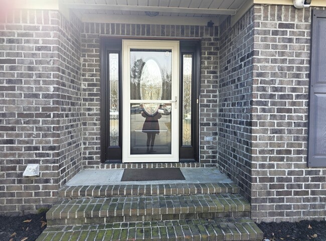 Building Photo - 1764 Tamarind Way