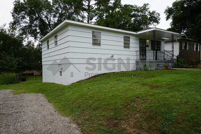 Building Photo - 4221 41st Ave N
