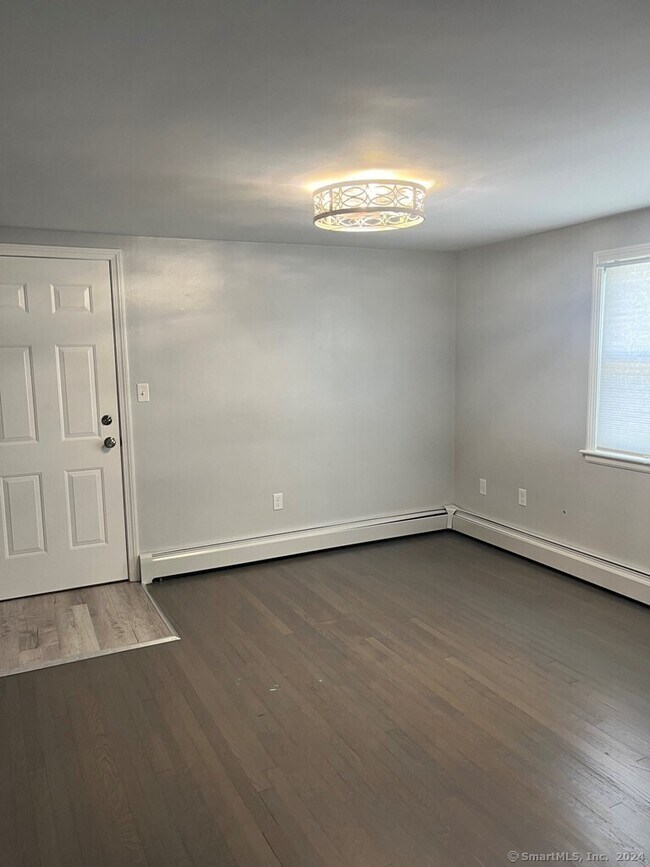 Foto del edificio - 41 Diane Terrace