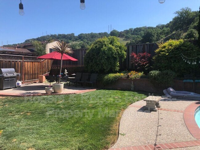 Foto del edificio - 762 Glenside Dr