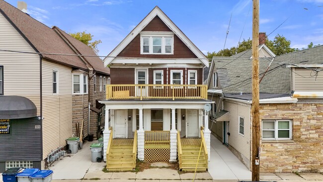 Foto del edificio - 926 E Locust St