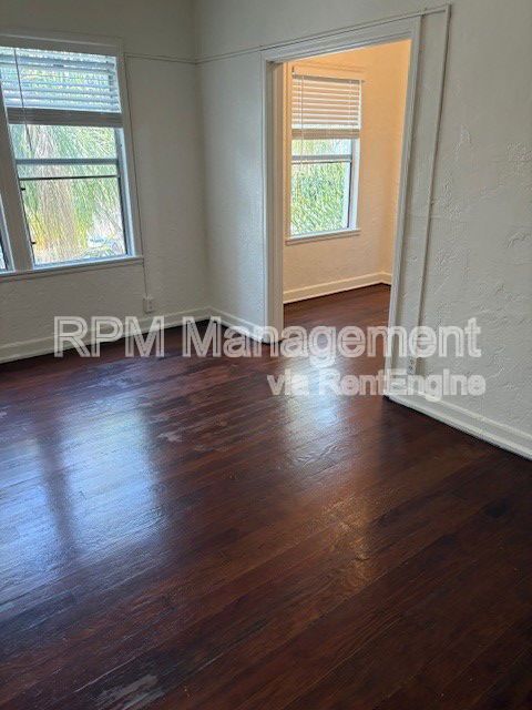 Foto del edificio - 1523 N Mccadden Pl