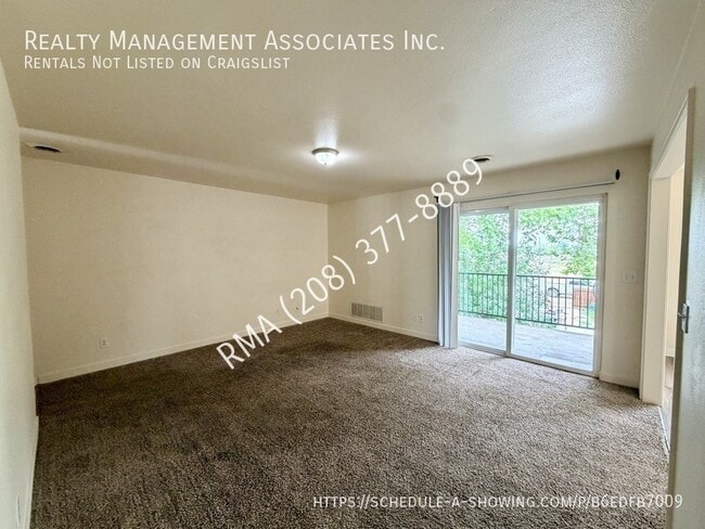 Building Photo - 825 N White Barn Rd