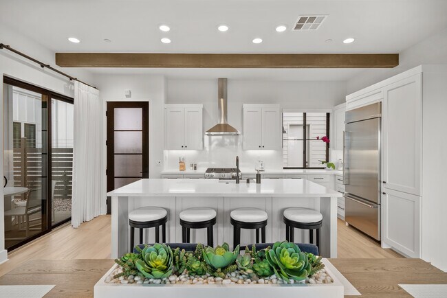 Building Photo - 1260 Molara Ln