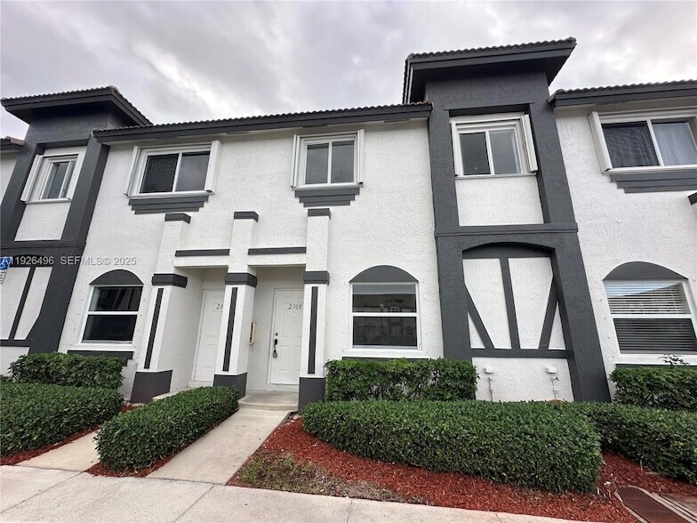 Foto principal - 2308 SE 23rd Terrace