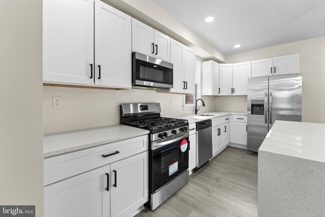 Building Photo - 509 McCabe Ave