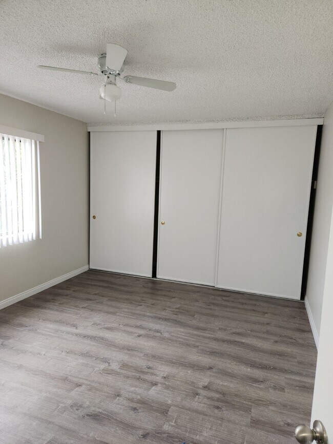 Foto del edificio - 174 N Mar Vista Ave