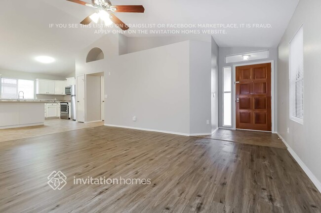 Building Photo - 8431 W Troy St