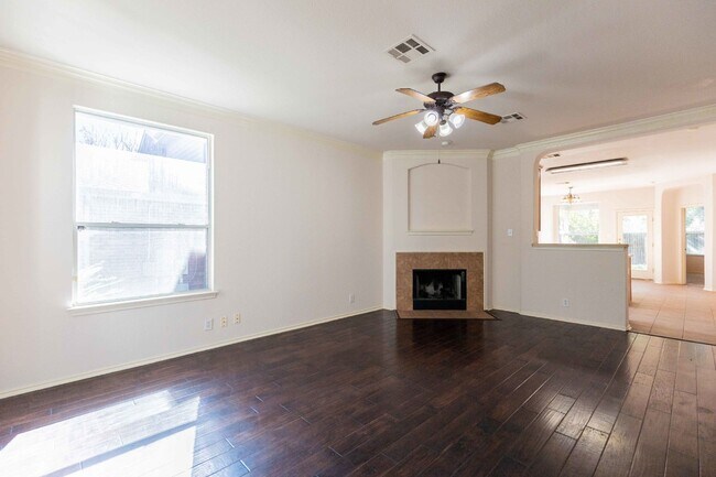 Foto del edificio - 509 Foxford Run Dr