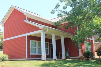 Building Photo - 846 Dr Martin Luther King Pkwy