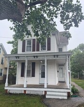 Building Photo - 322 F St