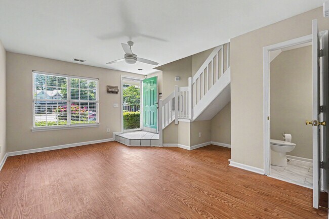 Building Photo - 3238 Summercroft Ln