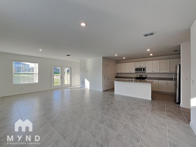 Foto del edificio - 6785 Branham Mill Ct