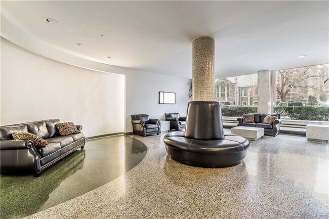 Foto del edificio - 444 Bedford St