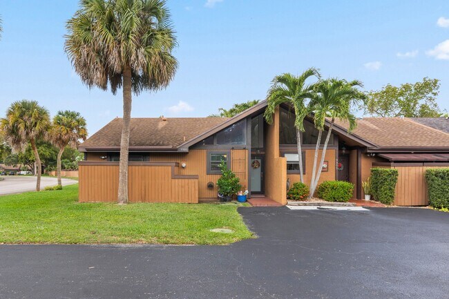 Foto del edificio - 9301 SW 130th St