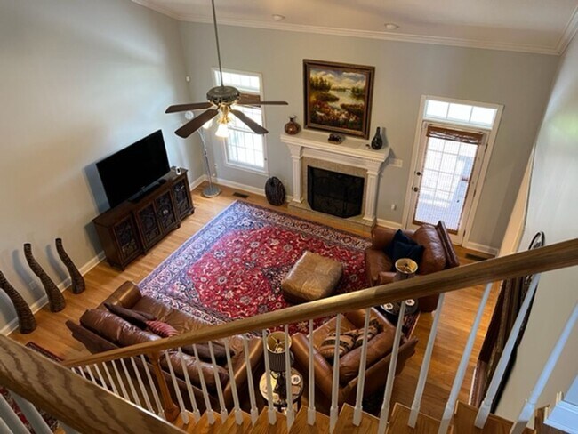 Building Photo - City of Maryville 37803 - SHORT TERM lease considered! Furnished! - 4 bedroom, 3.5 bath home - Ca...